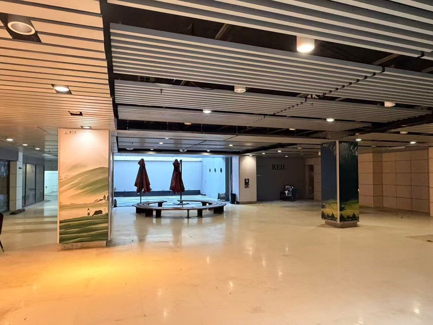 三里屯黄金旺铺急售！商圈成熟，人流密集稳盈利 - 缩略图 3